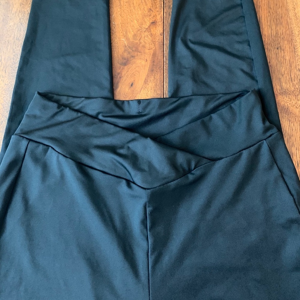 Crossover Waist leggings